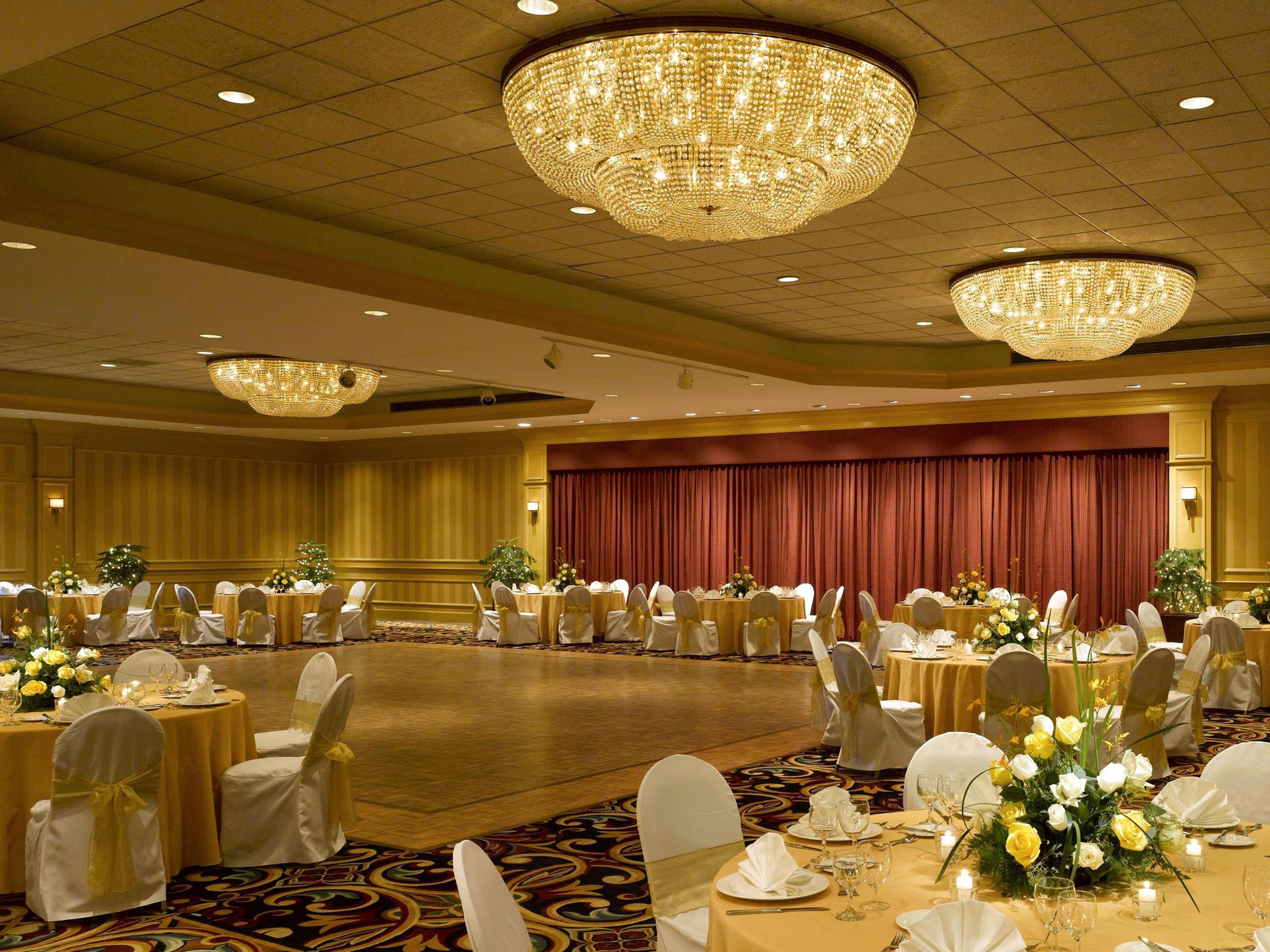 Doubletree By Hilton Hotel Burlington Vermont Exterior photo