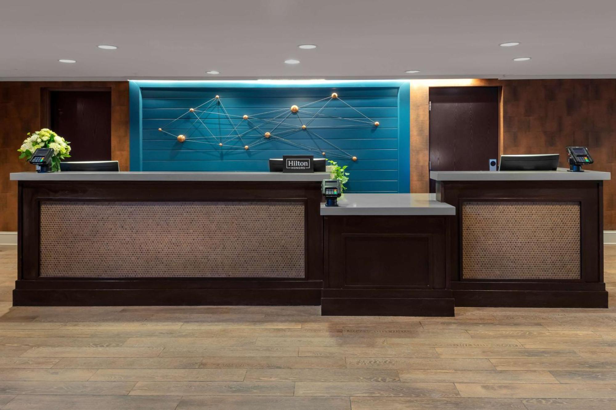 Doubletree By Hilton Hotel Burlington Vermont Exterior photo