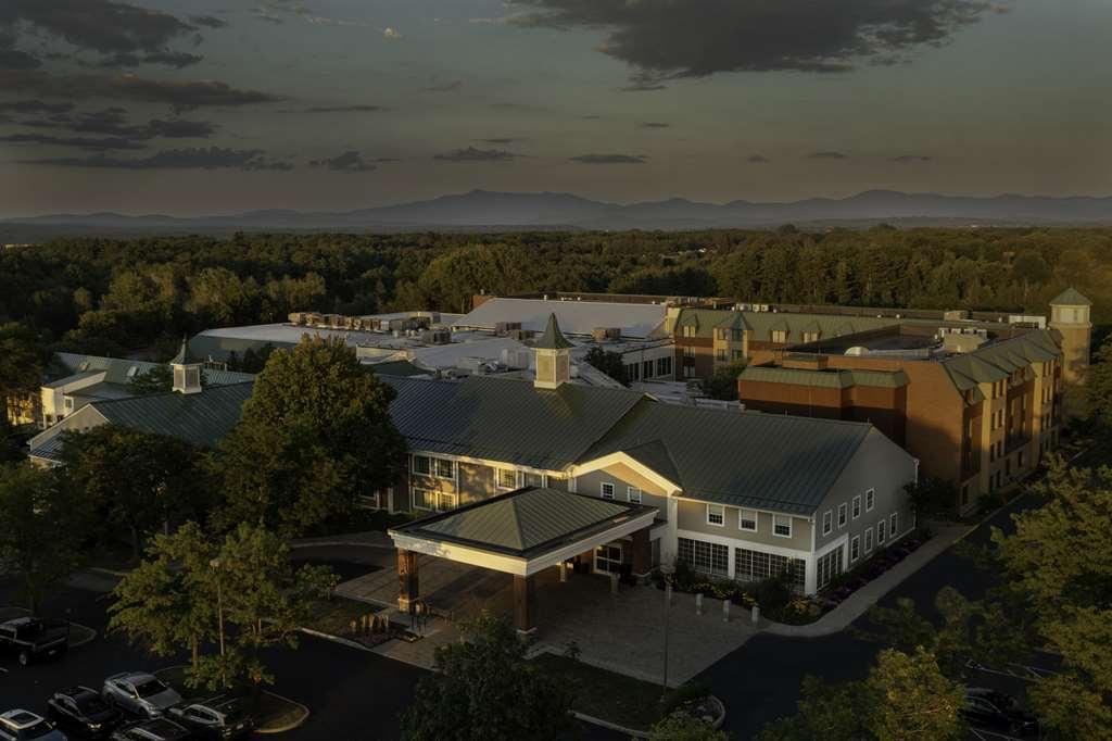 Doubletree By Hilton Hotel Burlington Vermont Exterior photo