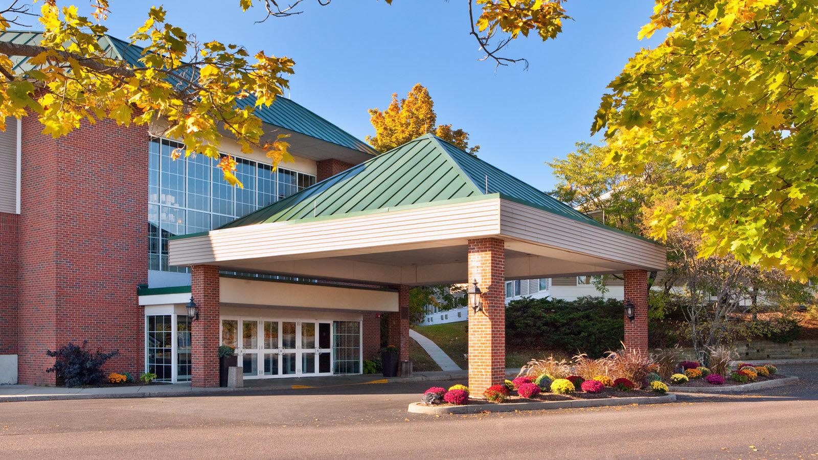 Doubletree By Hilton Hotel Burlington Vermont Exterior photo