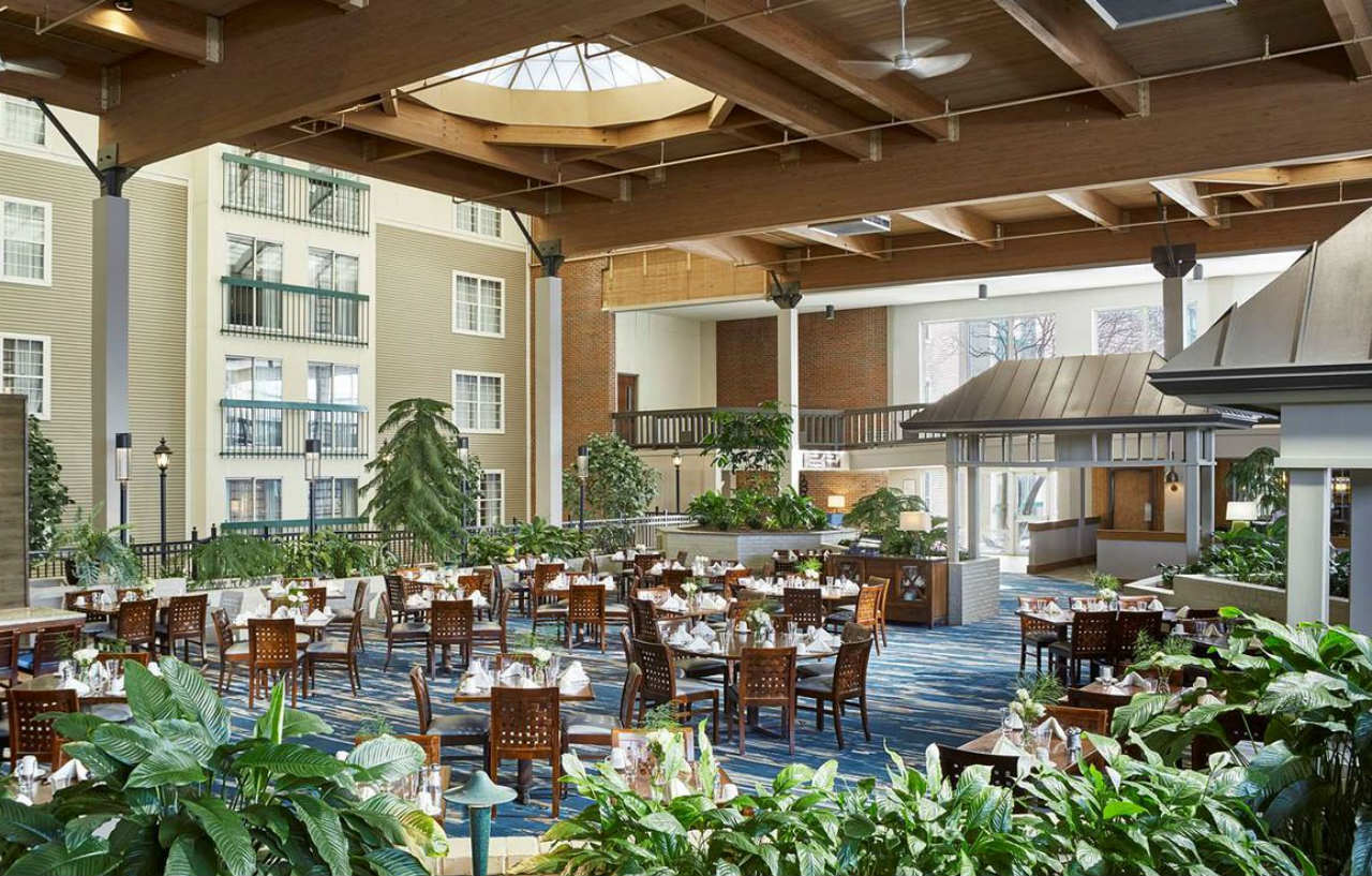 Doubletree By Hilton Hotel Burlington Vermont Exterior photo